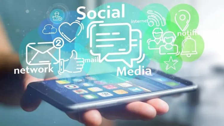 Algoritmy a iluze většiny: jak sociální sítě posilují dezinformace a oslabují demokracii